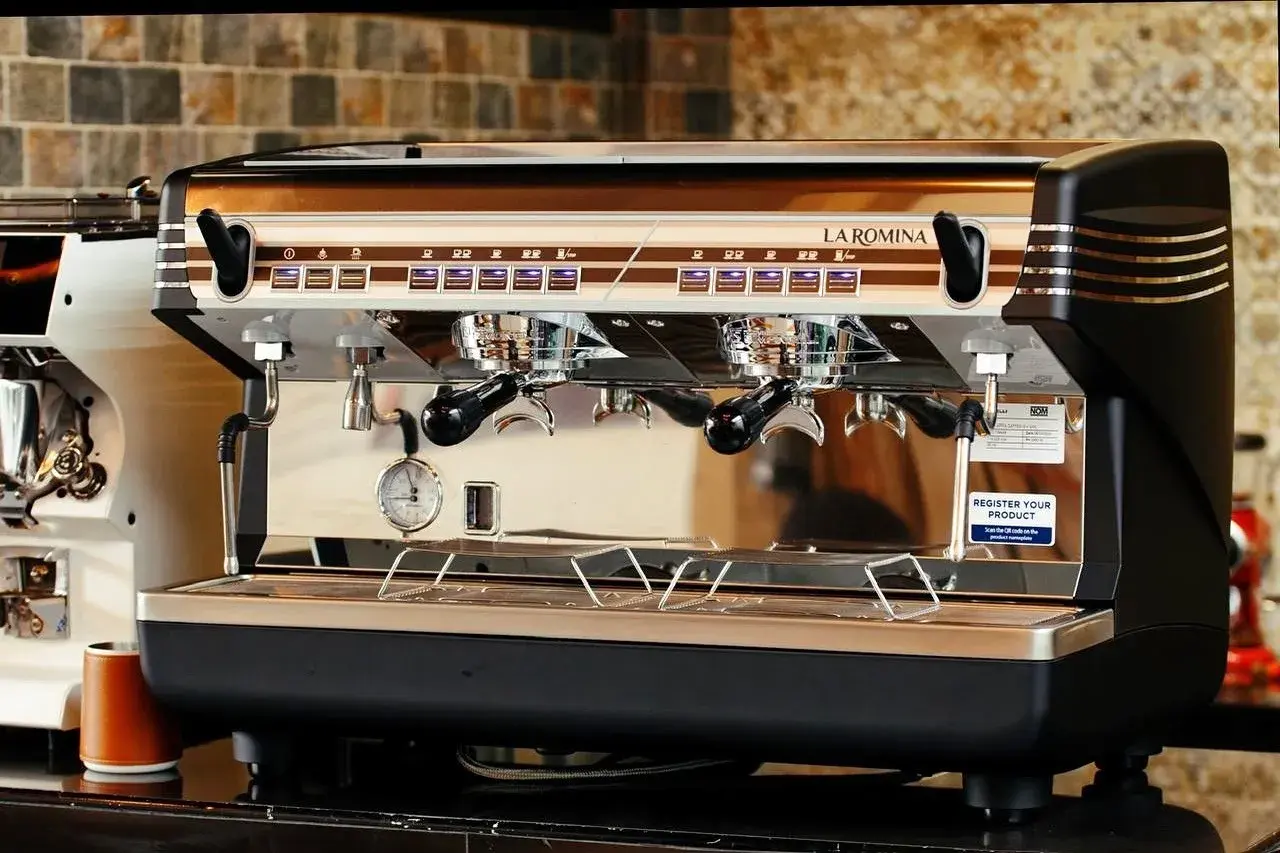 La Romina especificaciones